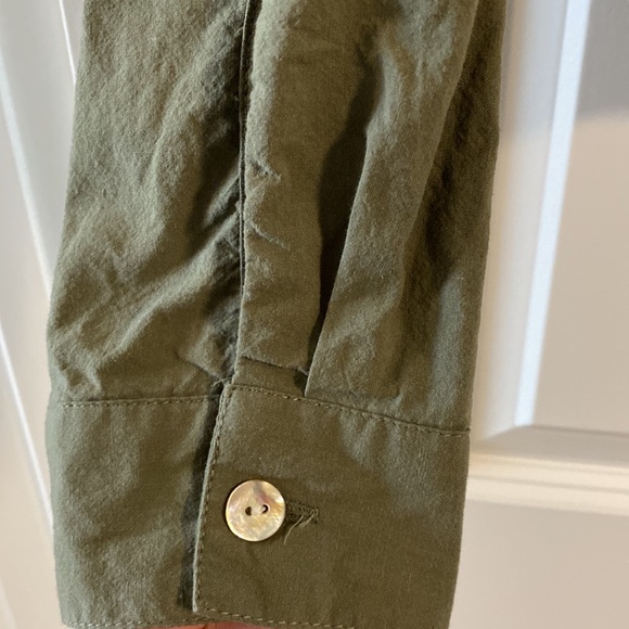 Jackson Rowe crop button up - Picture 4 of 5